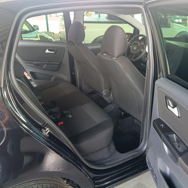 VOLKSWAGEN Fox - Foto