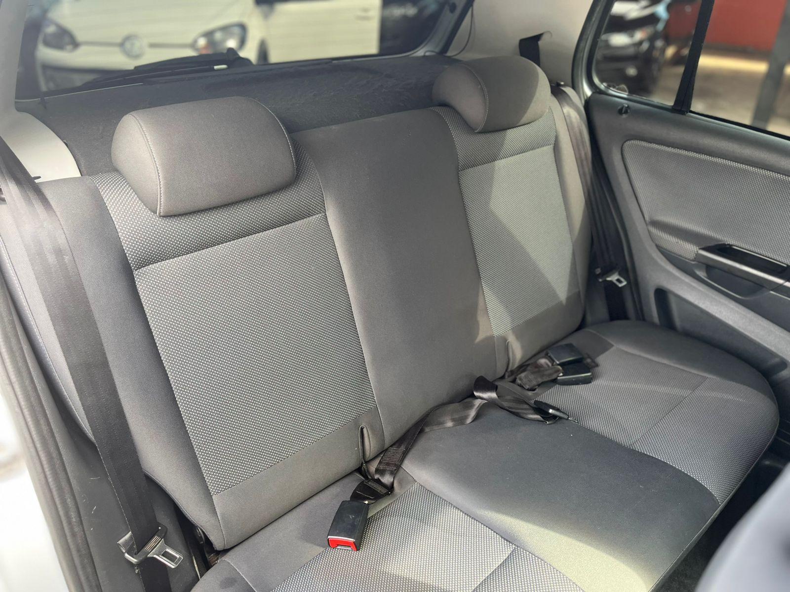 VOLKSWAGEN Fox - Foto