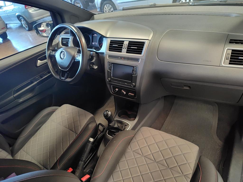 VOLKSWAGEN Fox - Foto