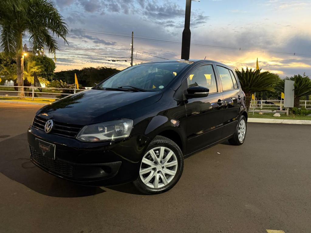 VOLKSWAGEN Fox - Foto