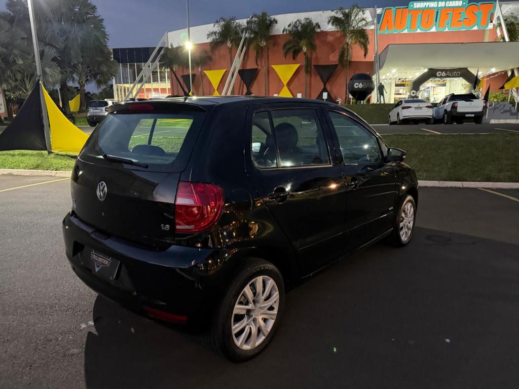 VOLKSWAGEN Fox - Foto