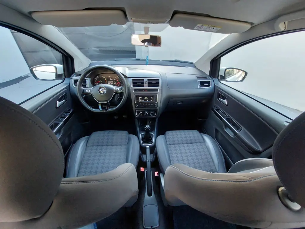 VOLKSWAGEN Fox - Foto