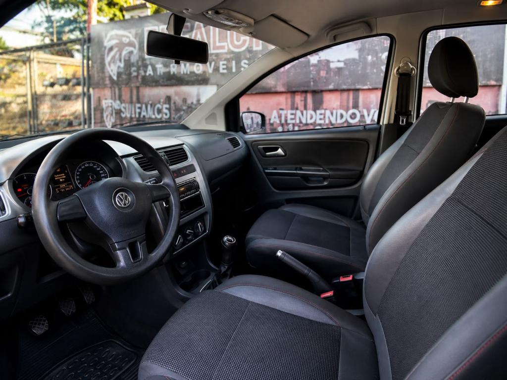 VOLKSWAGEN Fox - Foto