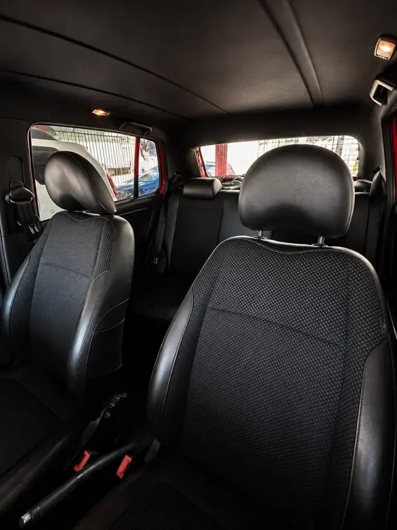 VOLKSWAGEN Fox - Foto