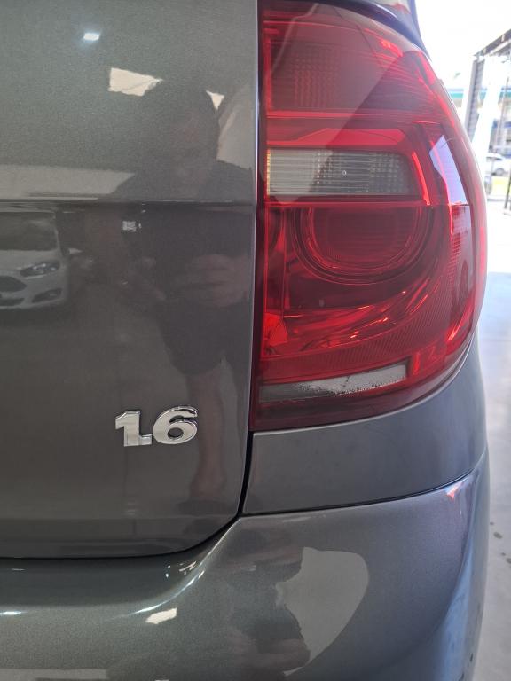 VOLKSWAGEN Fox - Foto