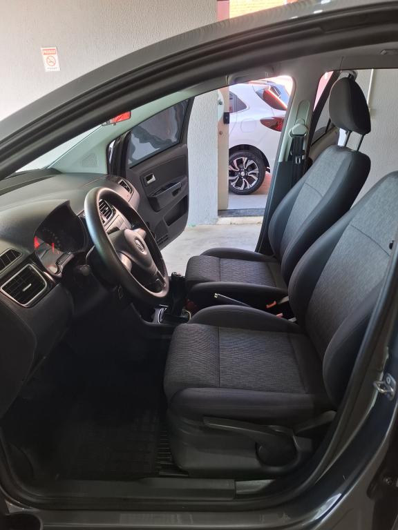 VOLKSWAGEN Fox - Foto