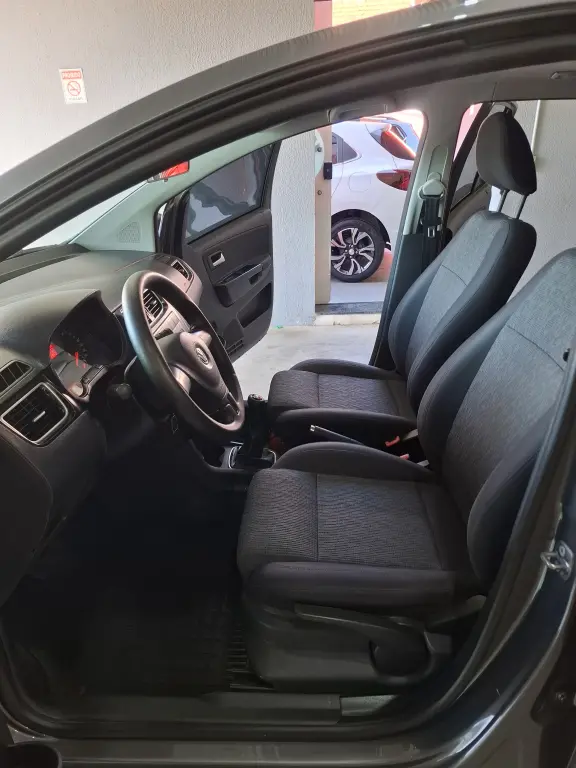 VOLKSWAGEN Fox - Foto