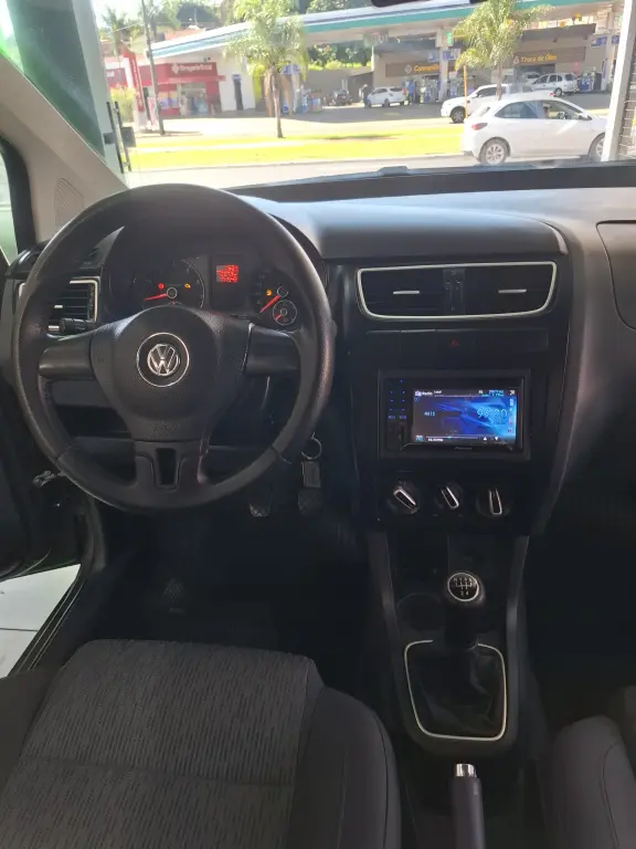 VOLKSWAGEN Fox - Foto