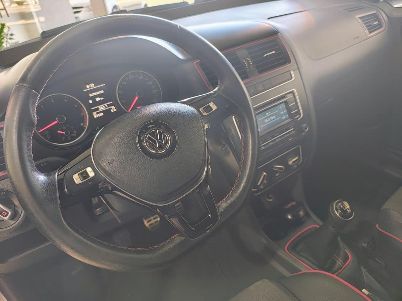 VOLKSWAGEN Fox - Foto