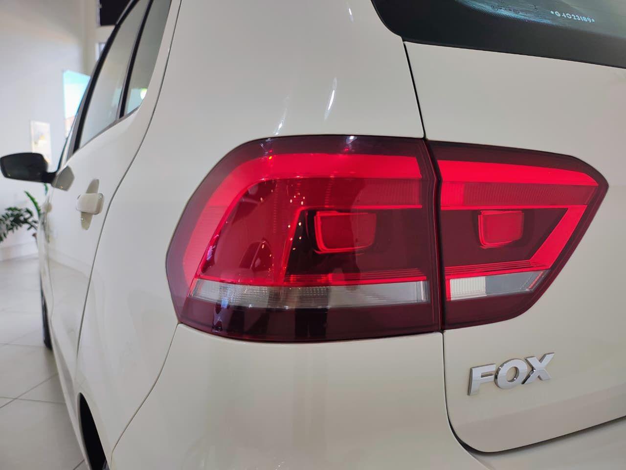 VOLKSWAGEN Fox - Foto