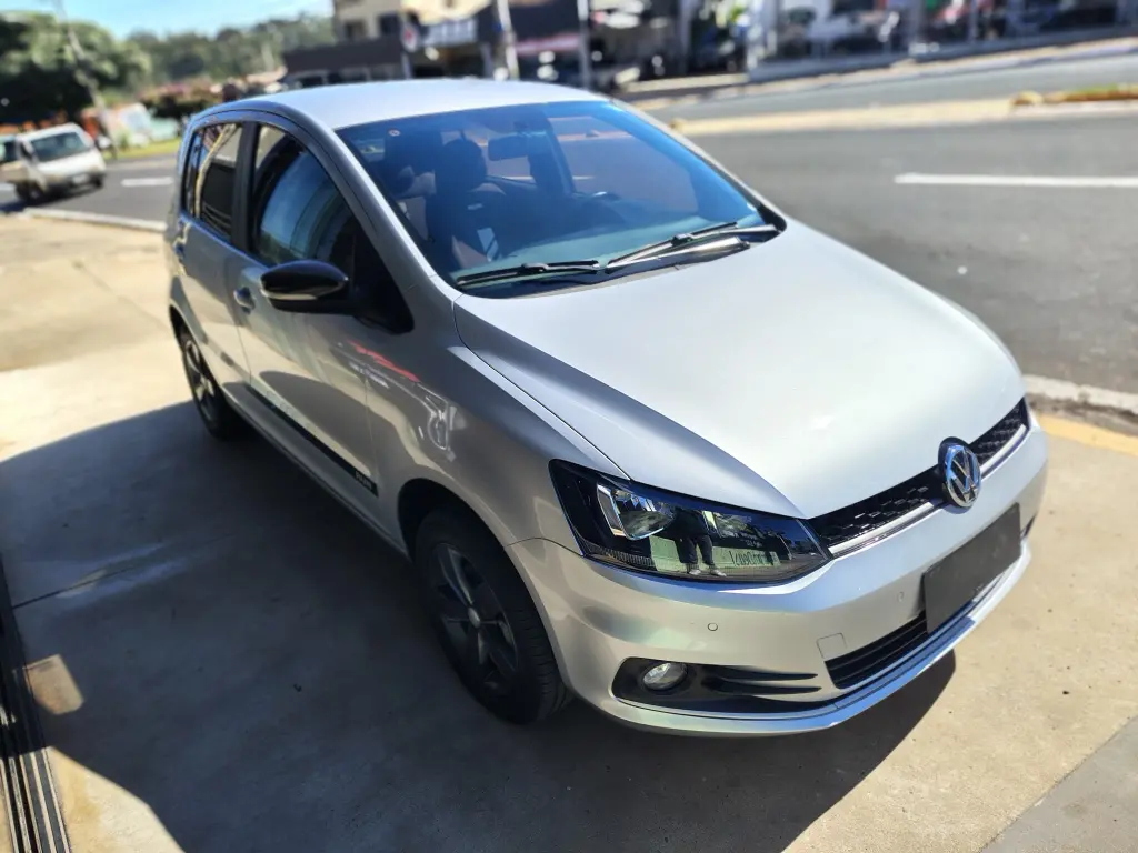 VOLKSWAGEN Fox - Foto