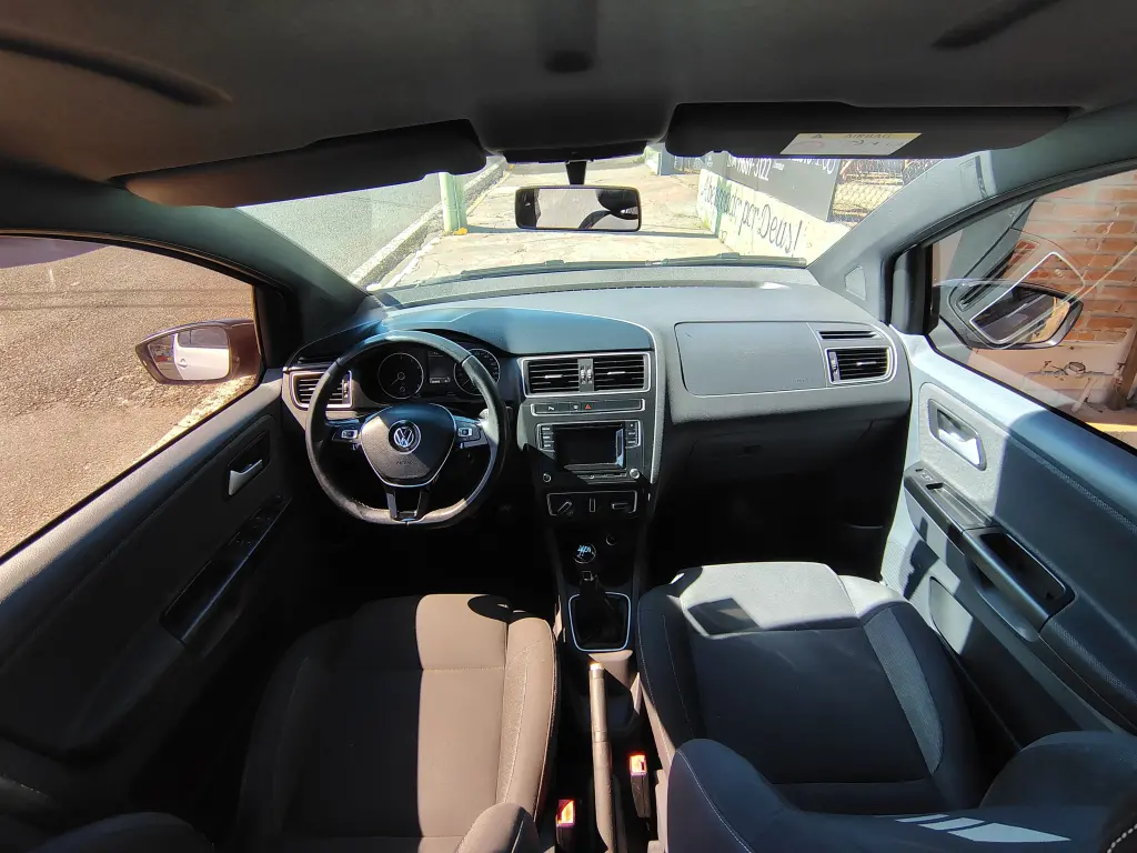 VOLKSWAGEN Fox - Foto