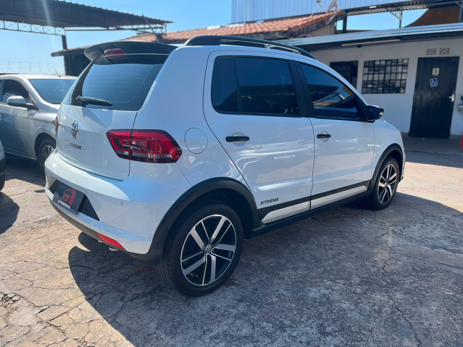 VOLKSWAGEN Fox - Foto