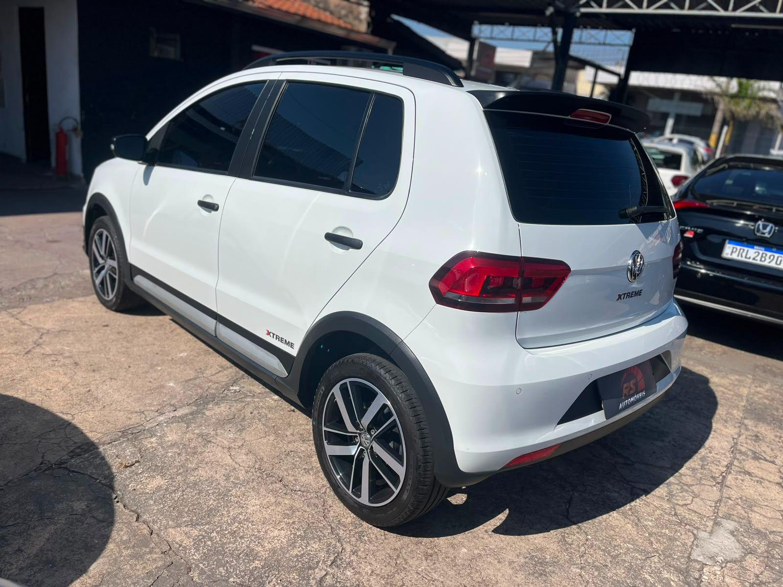 VOLKSWAGEN Fox - Foto