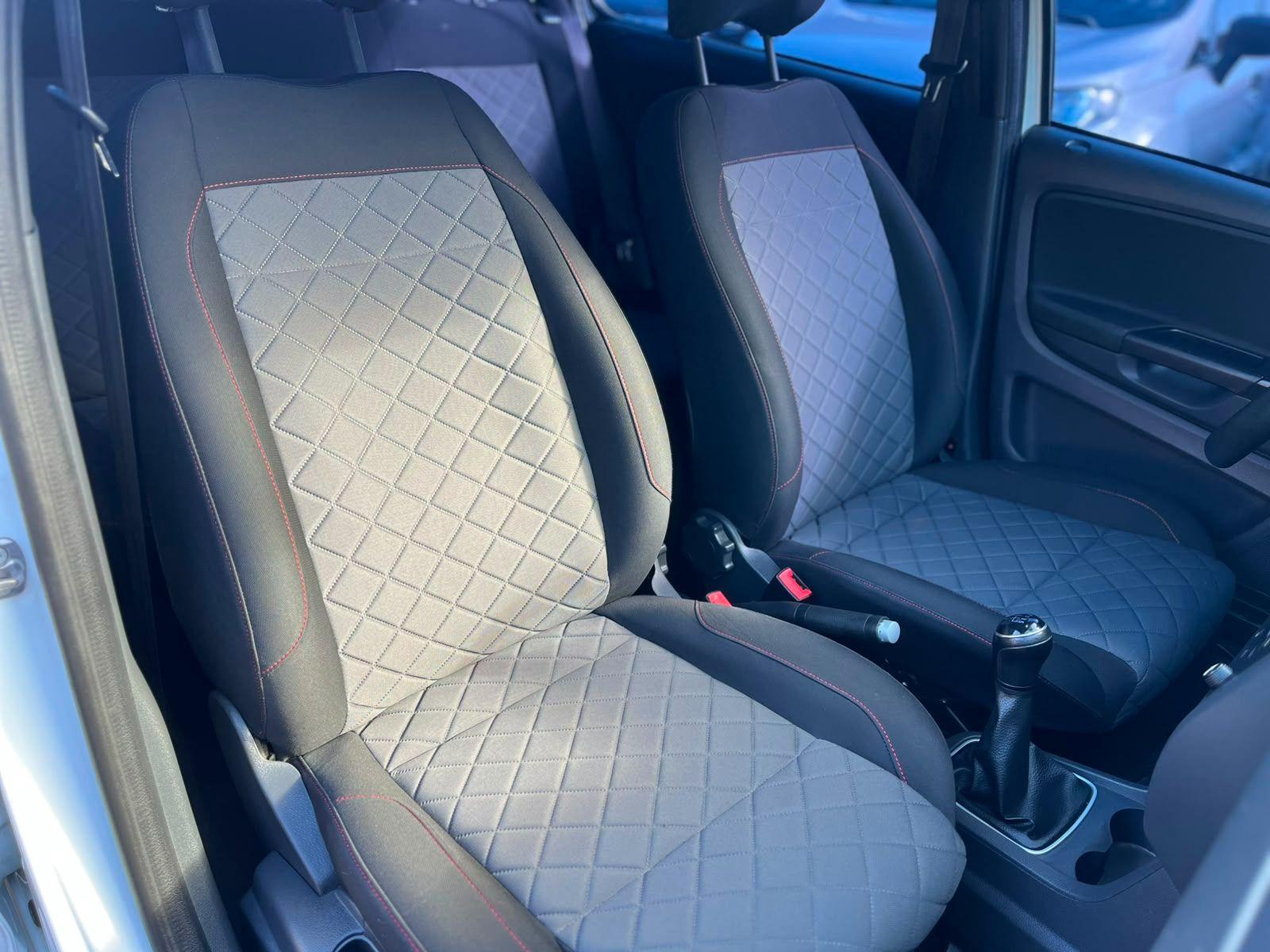 VOLKSWAGEN Fox - Foto