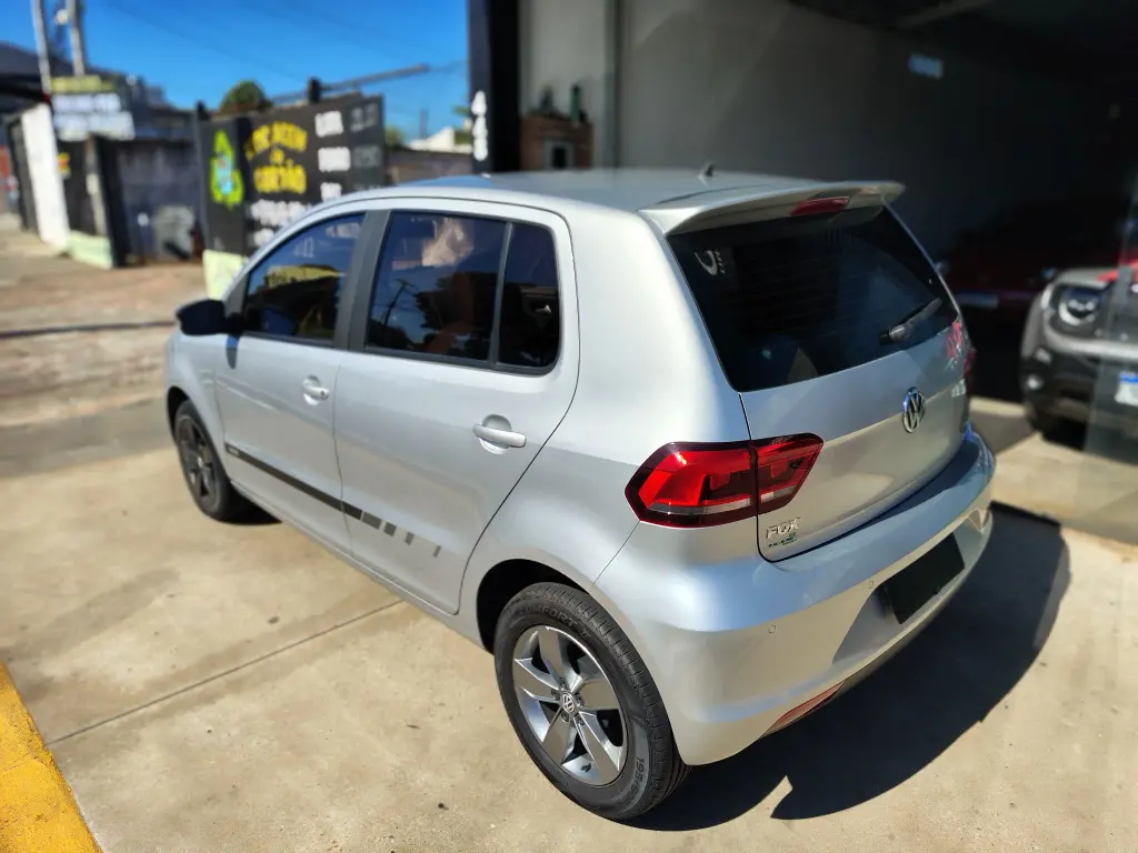 VOLKSWAGEN Fox - Foto