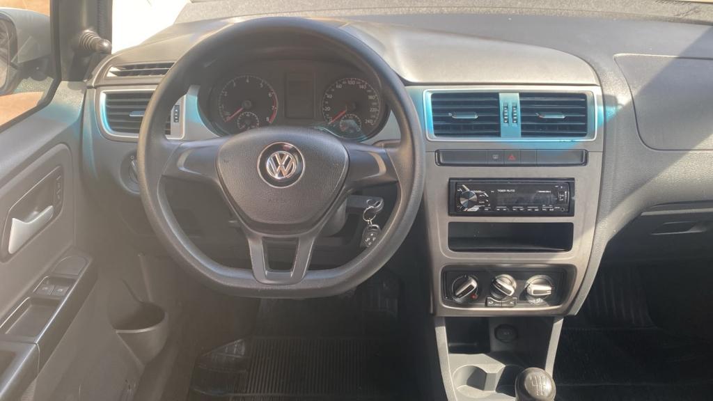 VOLKSWAGEN Fox - Foto