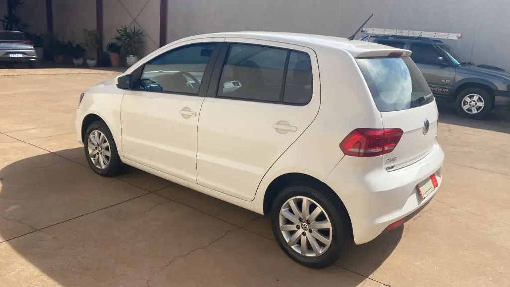 VOLKSWAGEN Fox - Foto