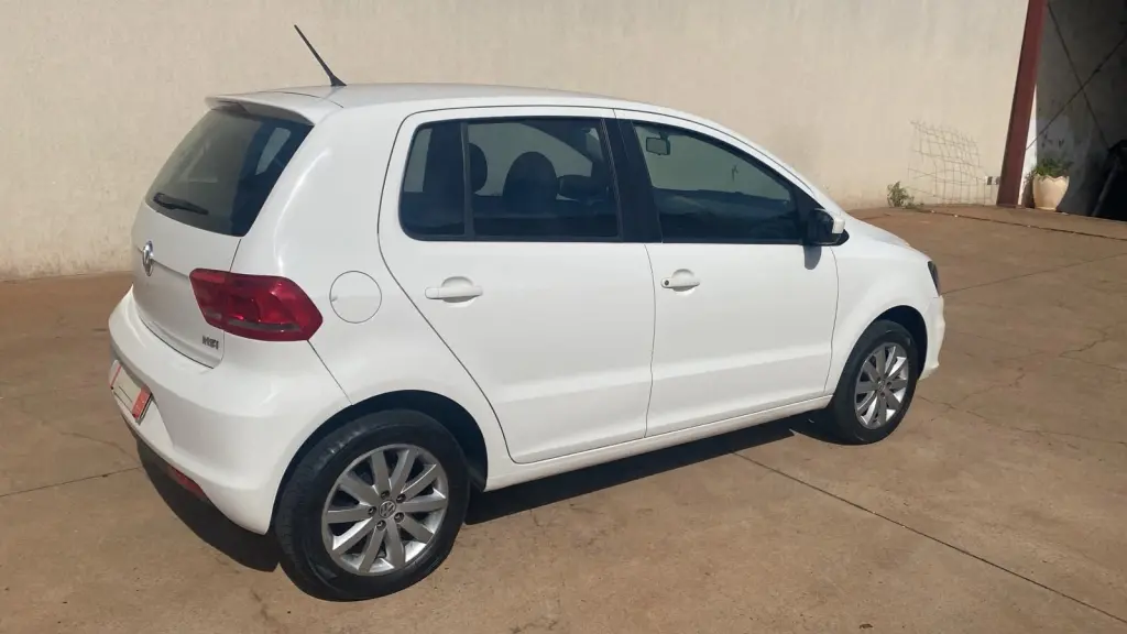 VOLKSWAGEN Fox - Foto