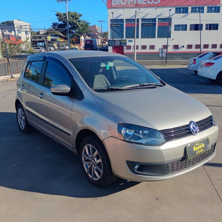 VOLKSWAGEN Fox - Foto
