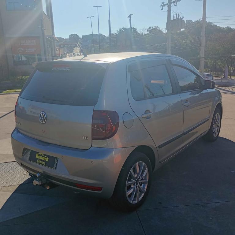 VOLKSWAGEN Fox - Foto