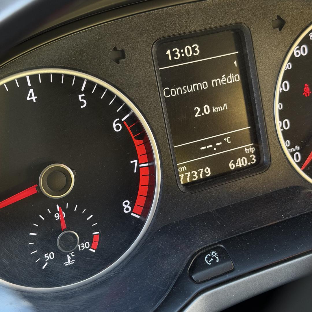 VOLKSWAGEN Fox - Foto