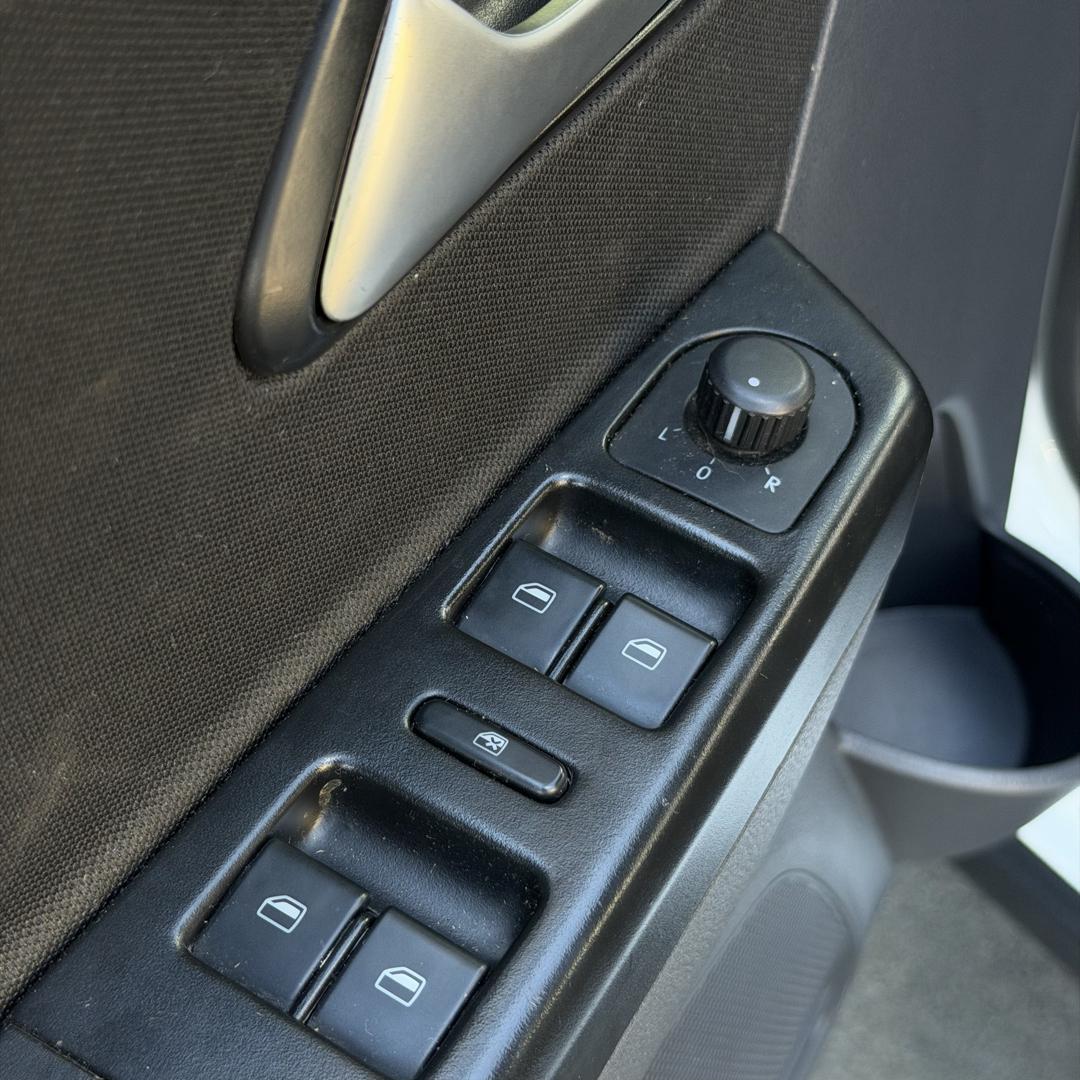 VOLKSWAGEN Fox - Foto