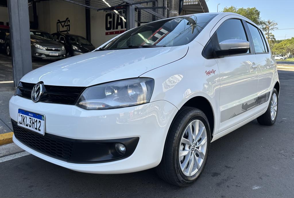 VOLKSWAGEN Fox - Foto