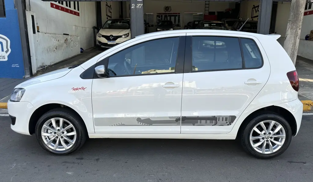 VOLKSWAGEN Fox - Foto