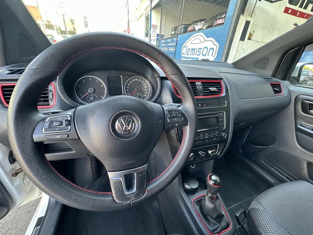 VOLKSWAGEN Fox - Foto