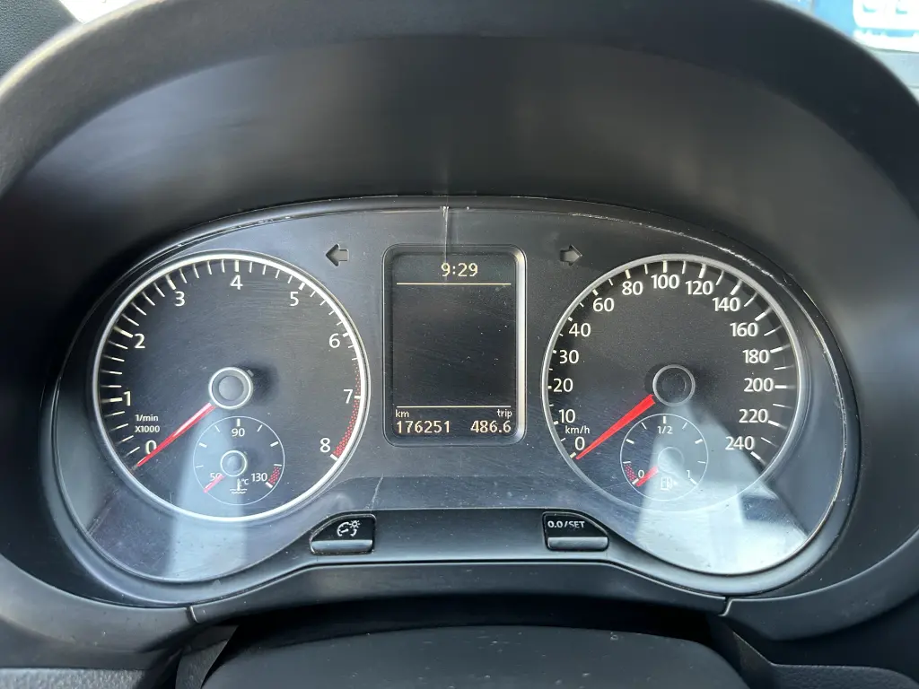 VOLKSWAGEN Fox - Foto