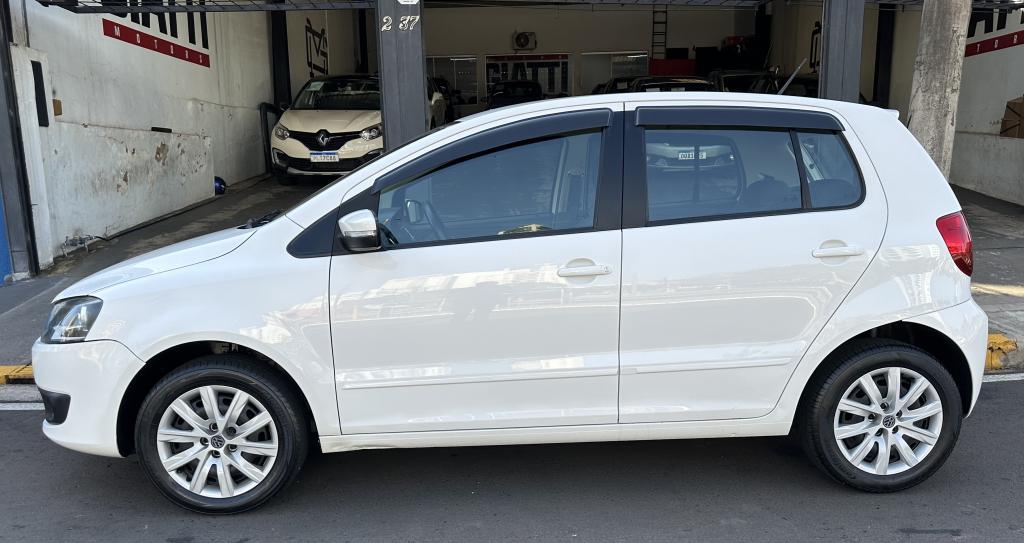 VOLKSWAGEN Fox - Foto
