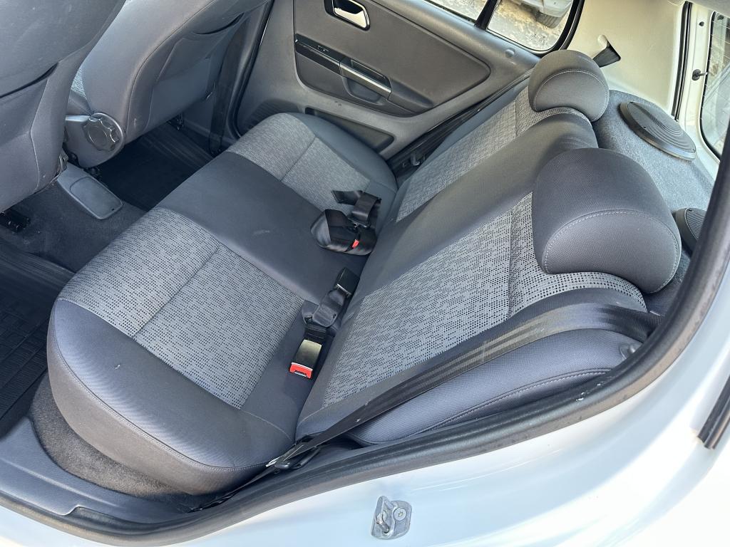 VOLKSWAGEN Fox - Foto