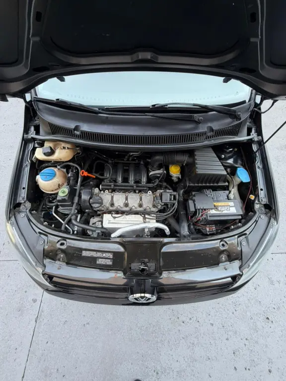 VOLKSWAGEN Fox - Foto