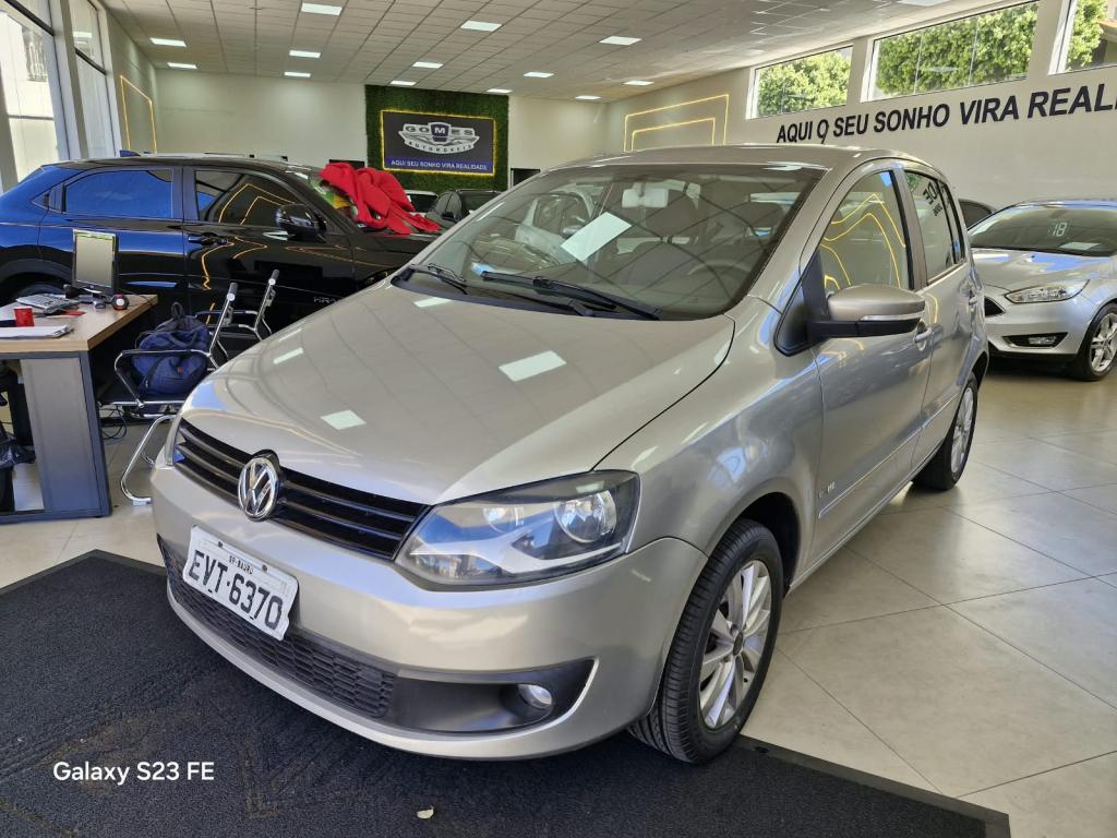 VOLKSWAGEN Fox - Foto