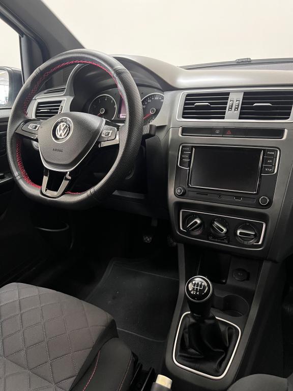 VOLKSWAGEN Fox - Foto