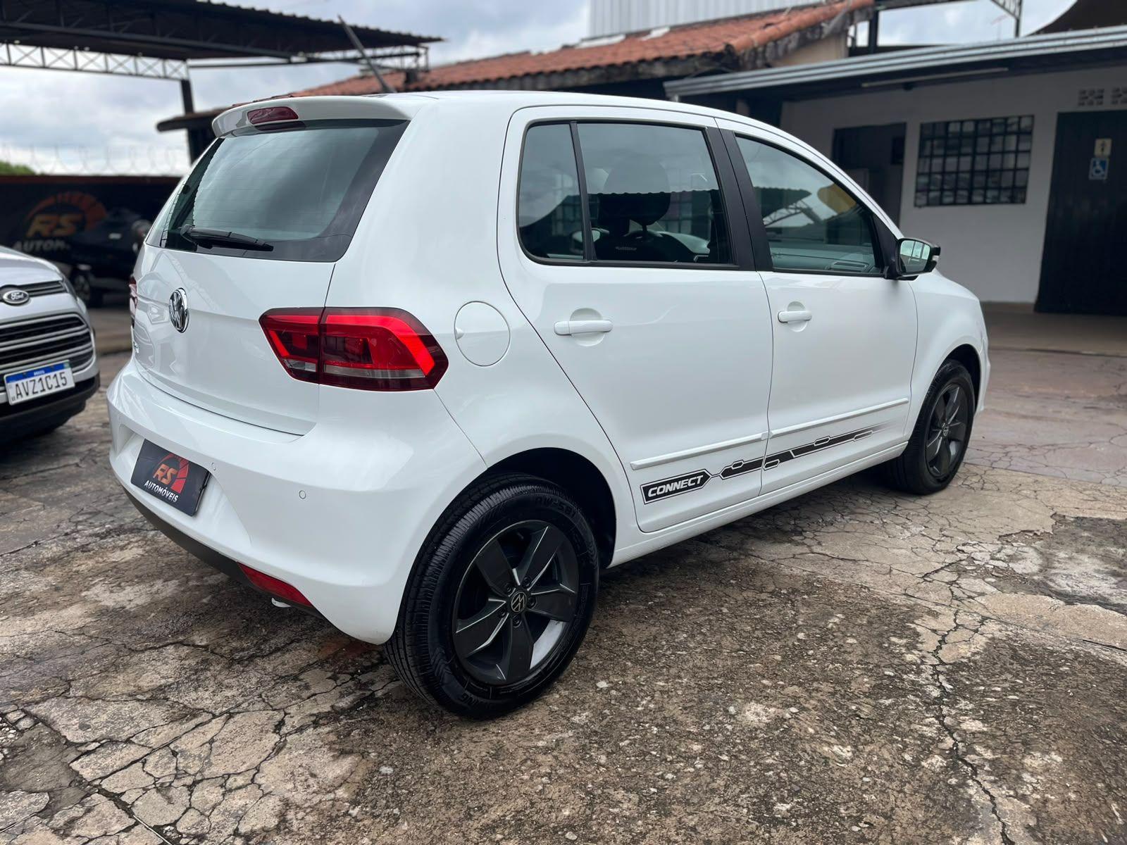 VOLKSWAGEN Fox - Foto