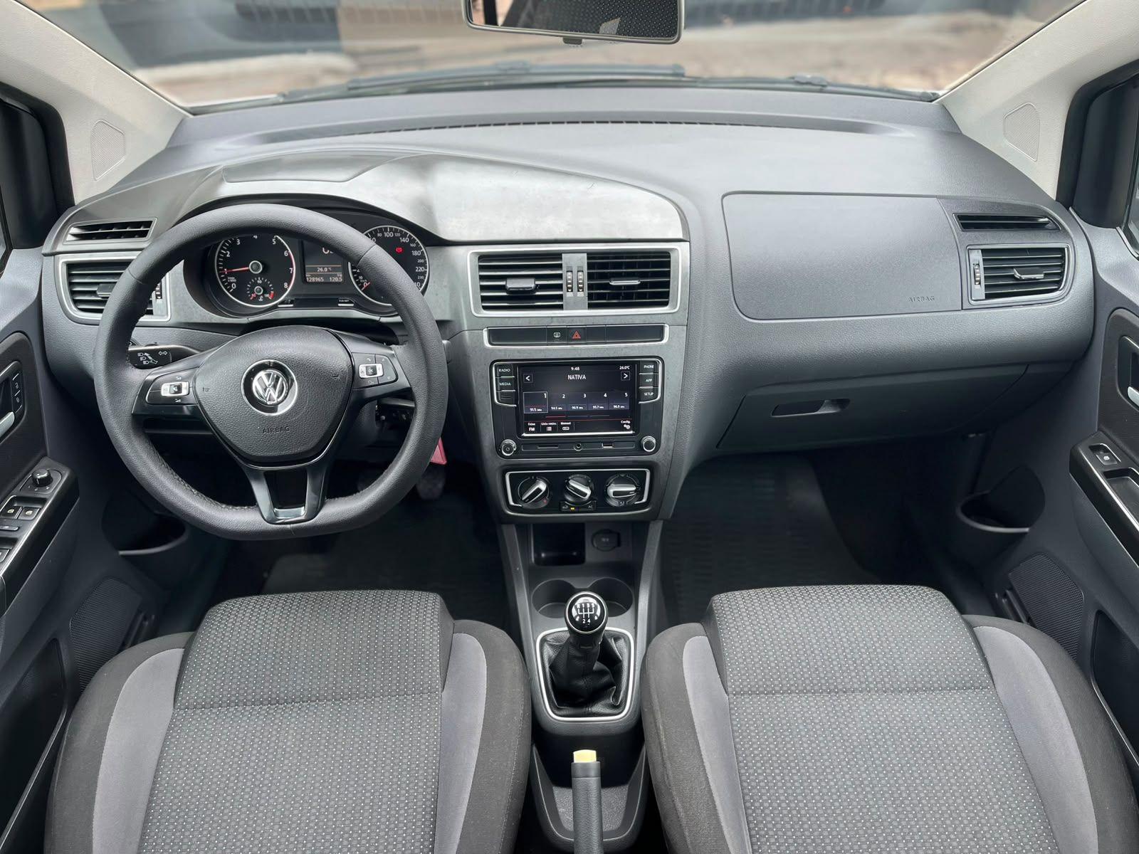 VOLKSWAGEN Fox - Foto