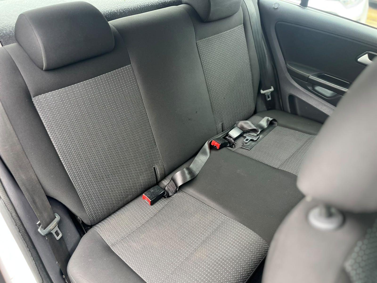 VOLKSWAGEN Fox - Foto