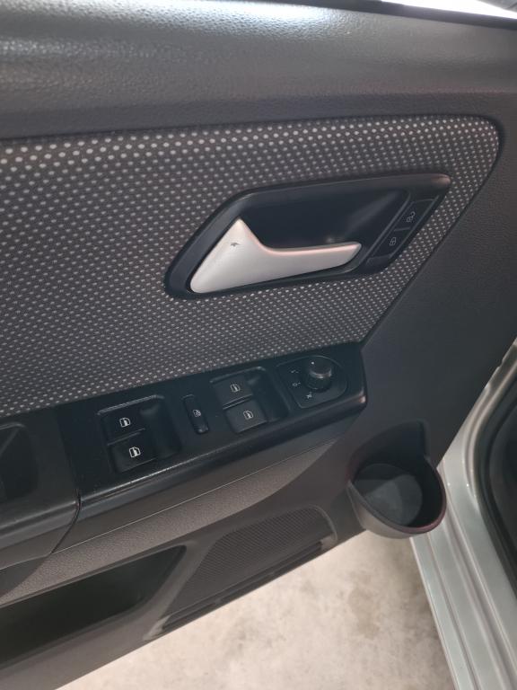 VOLKSWAGEN Fox - Foto