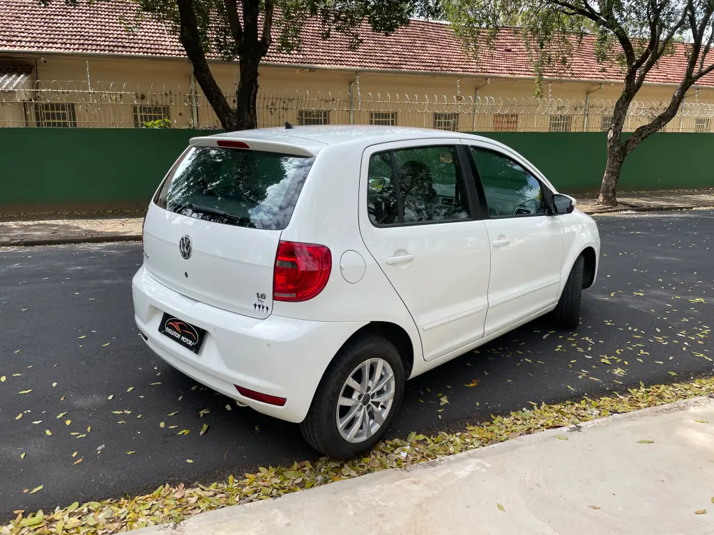 VOLKSWAGEN Fox - Foto