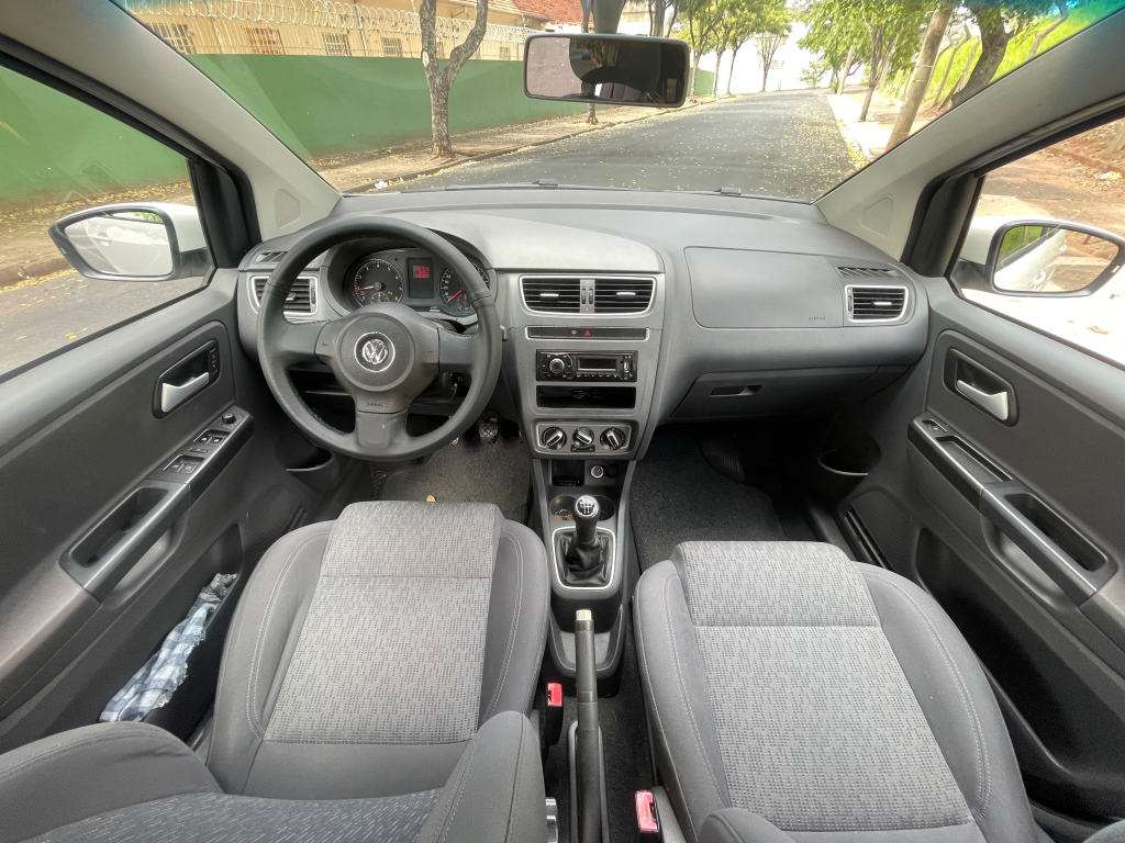 VOLKSWAGEN Fox - Foto