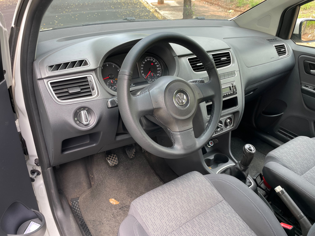 VOLKSWAGEN Fox - Foto