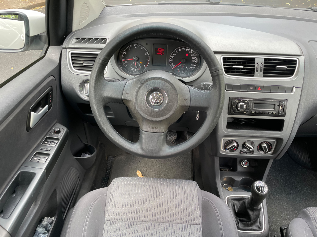 VOLKSWAGEN Fox - Foto