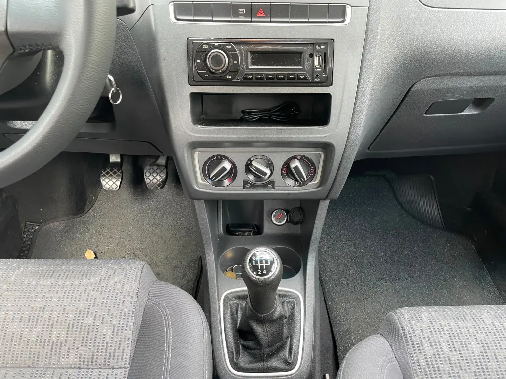 VOLKSWAGEN Fox - Foto