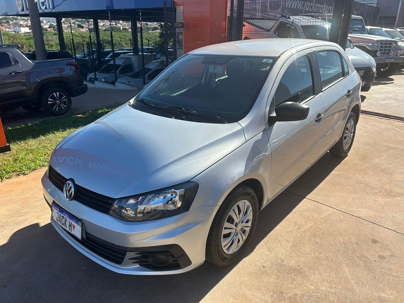 VOLKSWAGEN Gol