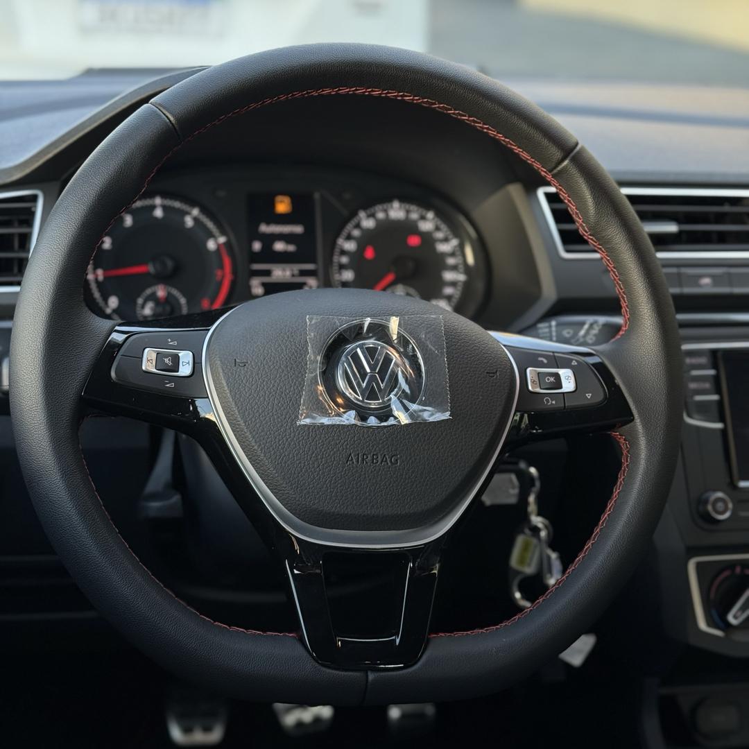 VOLKSWAGEN Gol - Foto