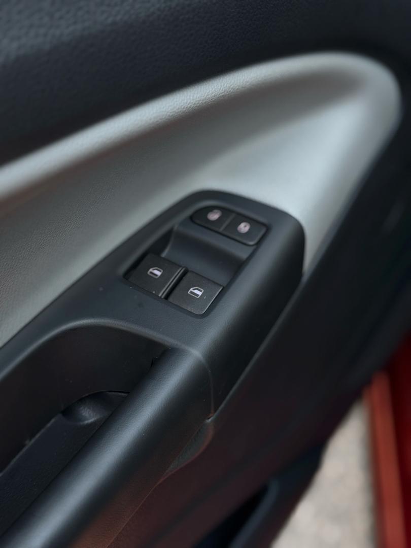 VOLKSWAGEN Gol - Foto