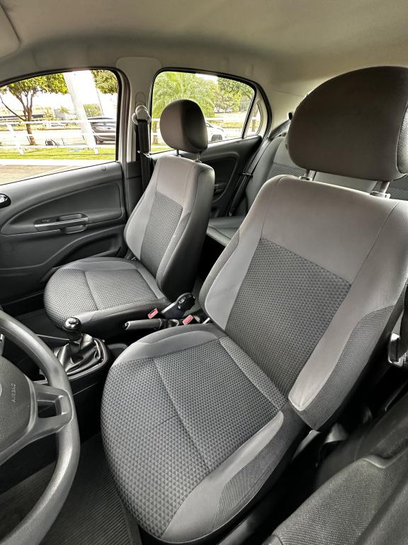 VOLKSWAGEN Gol - Foto