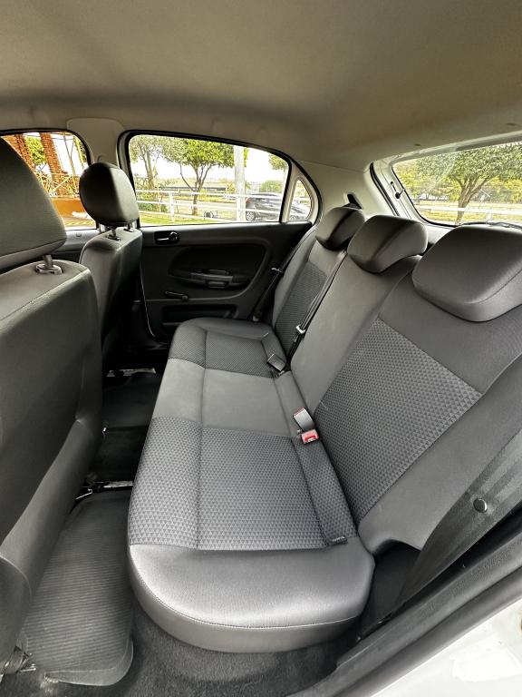 VOLKSWAGEN Gol - Foto